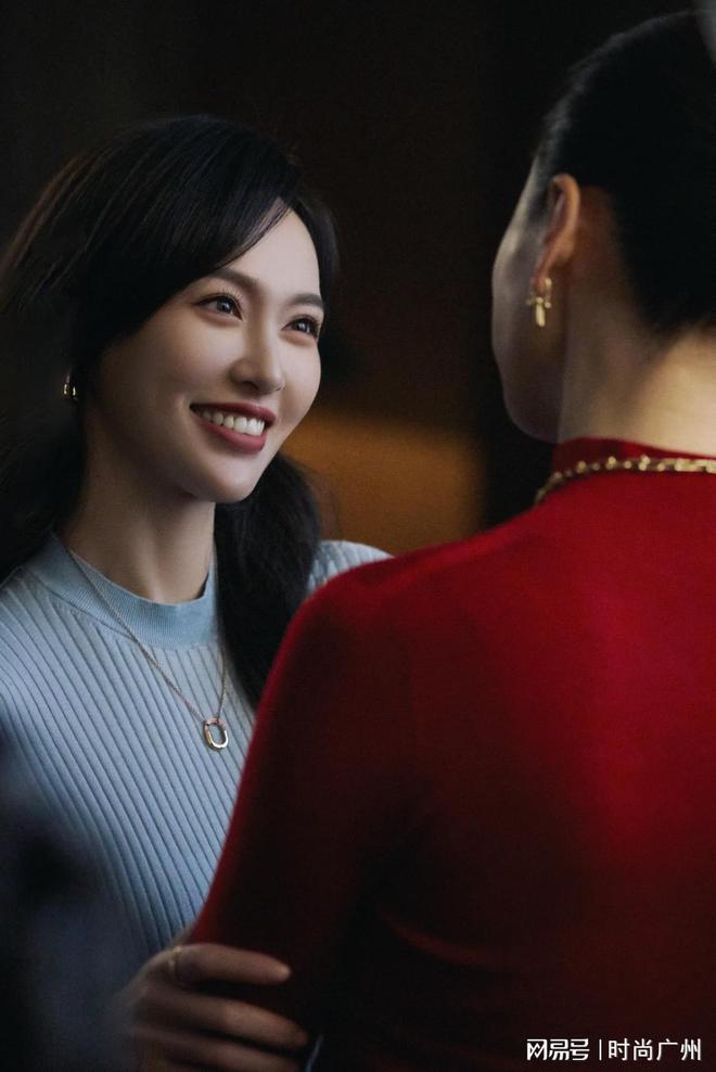 Lock系列唐嫣新春微电影｜广州时尚媒体瓦利棋牌时尚媒体｜蒂芙尼Tiffany(图7)