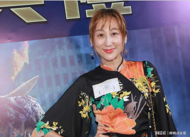 5年剖4胎如今她的下场怪不了别人瓦力棋牌生孩子上瘾?蒋丽莎为丈夫(图1) 5年剖4胎如今她的下场怪不了别人瓦力棋牌生孩子上瘾?蒋丽莎为丈夫(图1)