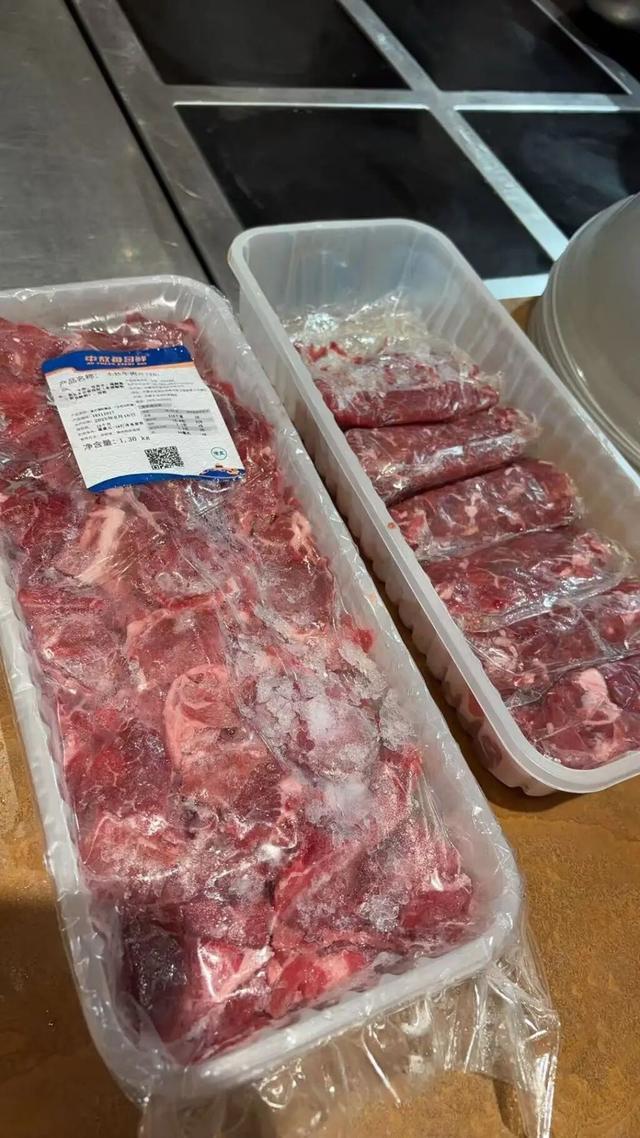 一小时却说“恶心”明天起全国所有门店上线“罗永浩菜单”瓦力娱乐棋牌西贝创始人:罗永浩方结账时攒了会员积分走后(图4) 一小时却说“恶心”明天起全国所有门店上线“罗永浩菜单”瓦力娱乐棋牌西贝创始人:罗永浩方结账时攒了会员积分走后(图4)